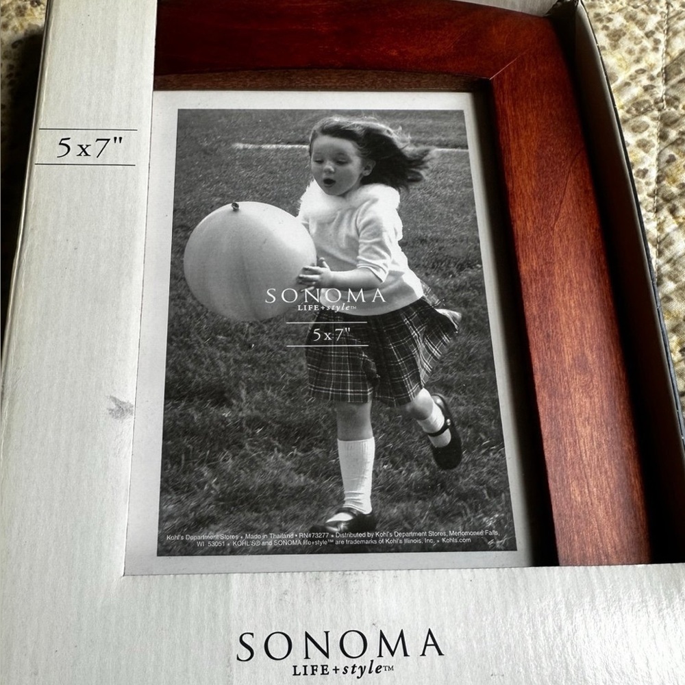 Sonoma Life + Style 5x7 Wood Photo Frame